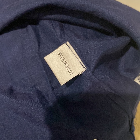 Beautiful embroidered top - Picture 5 of 6